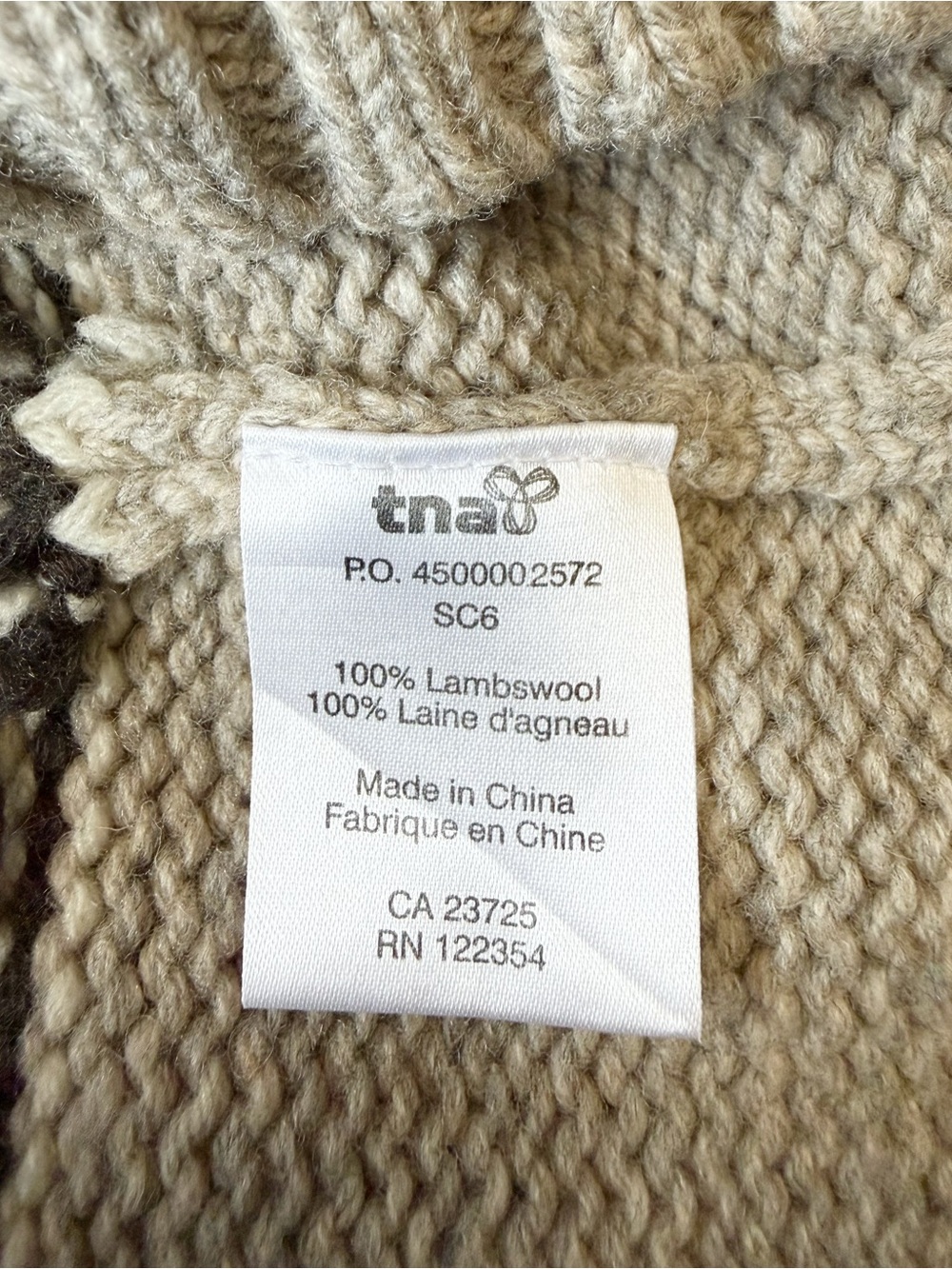 VTG Y2K TNA Aritzia Woman Beige Lambswool Cowichan Knit Cardigan Sweater SMALL - Picture 7 of 7